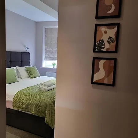 Lifestyle Luxury Serviced 4*