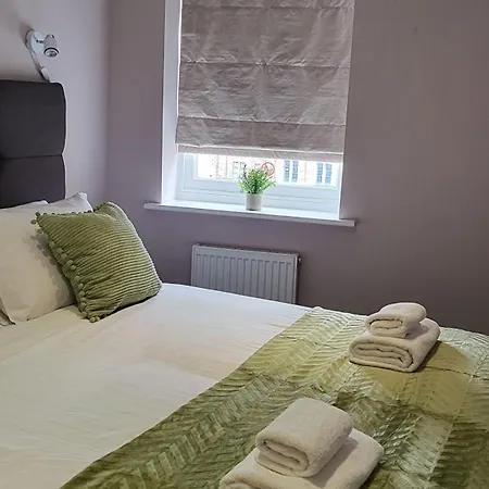 Harrogate Lifestyle Apartments Ltd *