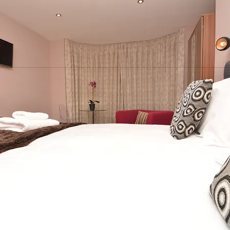 Harrogate Lifestyle Apartments Ltd *